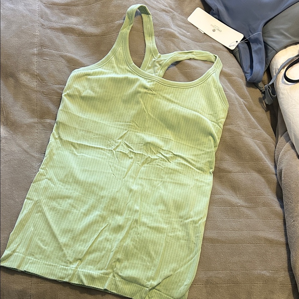 Lululemon tank top